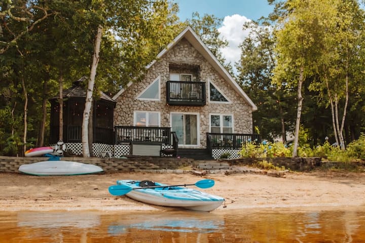 Highland Lake Beachfront Oasis | Near Portland