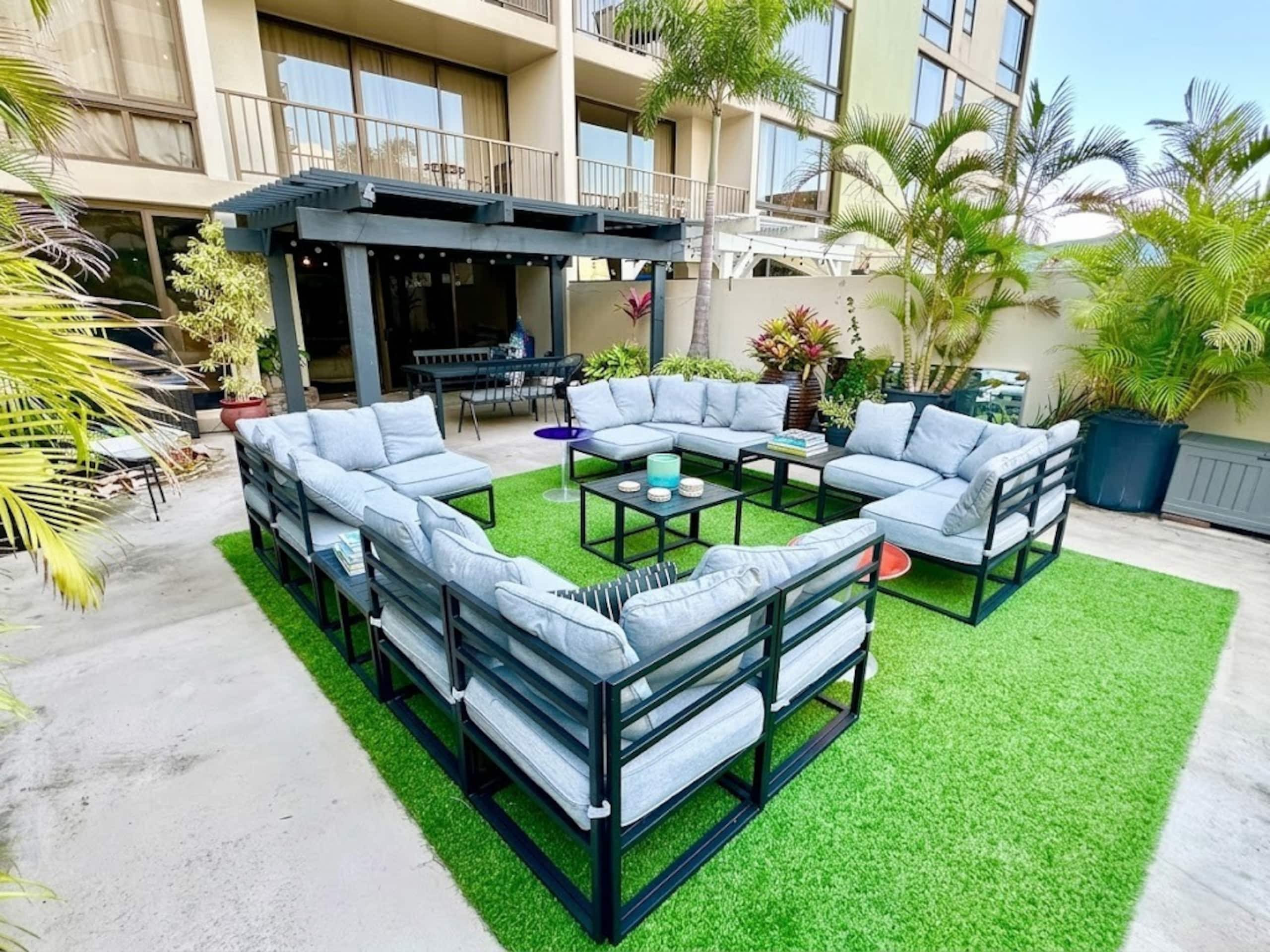 Tropical Oasis Near Waikiki Beach + 1 Free Parking - Image 30