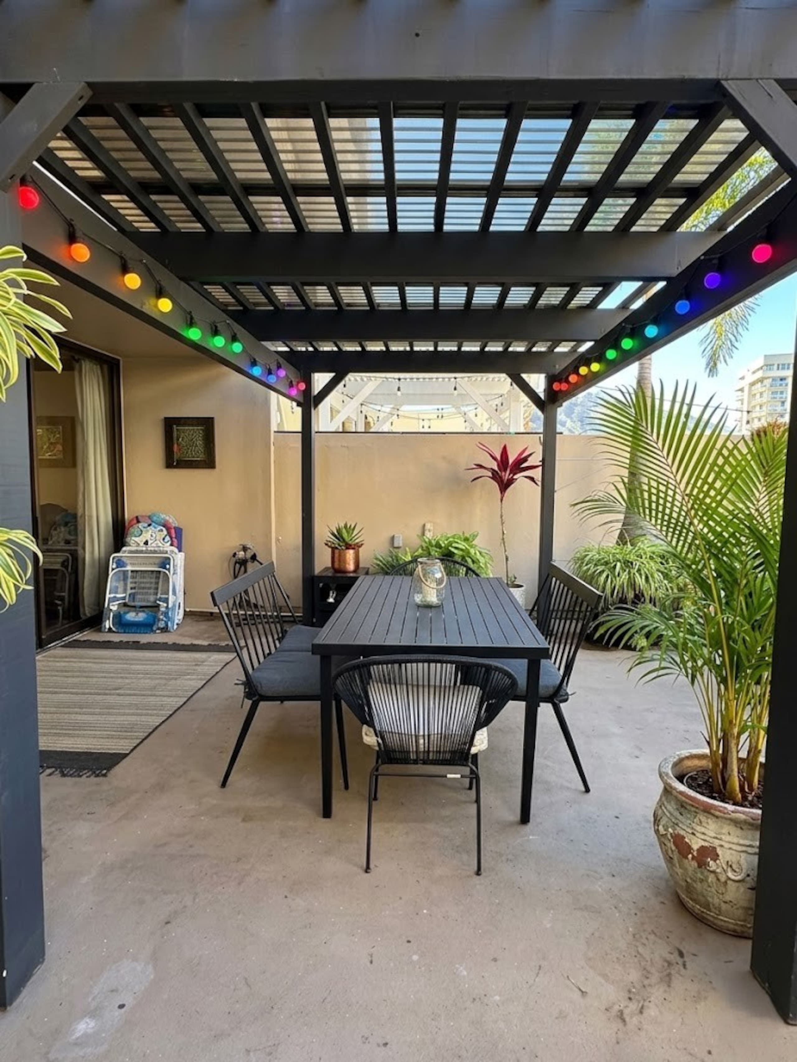 Tropical Oasis Near Waikiki Beach + 1 Free Parking - Image 37