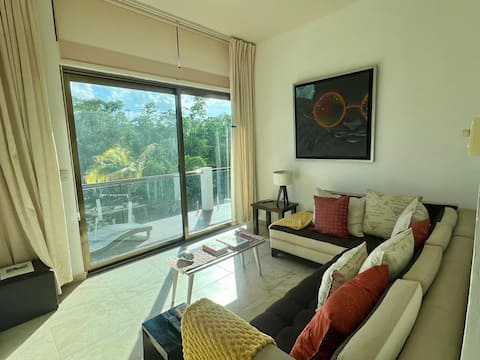 Top performing Airbnb: Private terrace with mangrove & Caribbean views in Supermanzana 86