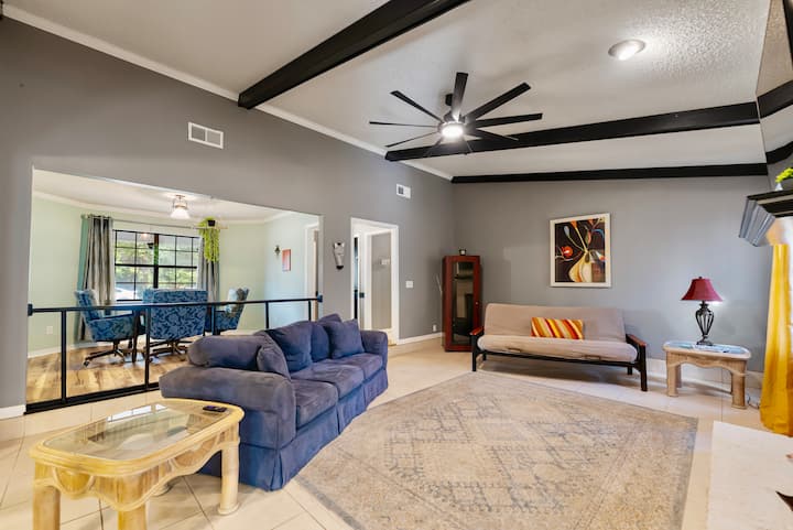 Welcome To The Den - Home Near Beach With Arcade! - Gulf Breeze, FL