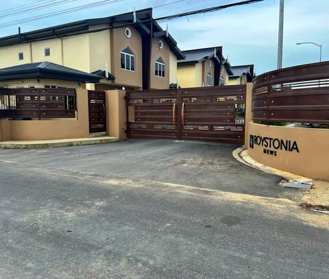 3 Bedroom Duplex in 24Hour Secured Gated Community