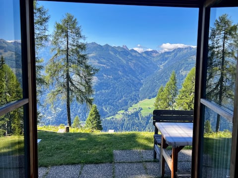 Beliebte Airbnb-Anzeige: Alpine hut in a dreamlike secluded location in Kärnten