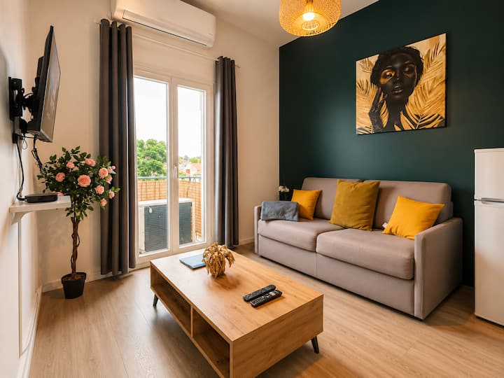Béziers Centre: Charme, 2 Chambres, Clim - Béziers