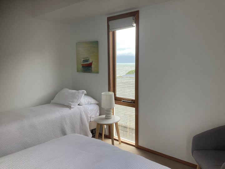 เตียงคิงไซส์และเตียงเดี่ยว