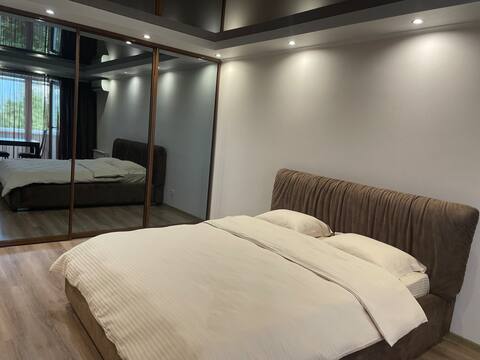 Apartments, Shevchenko Park