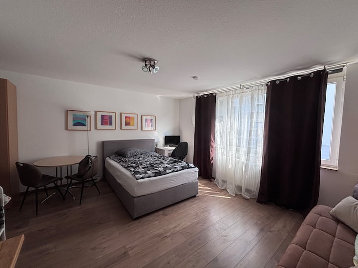 Quiet, City Centre Studio, All Inclusive - Düsseldorf
