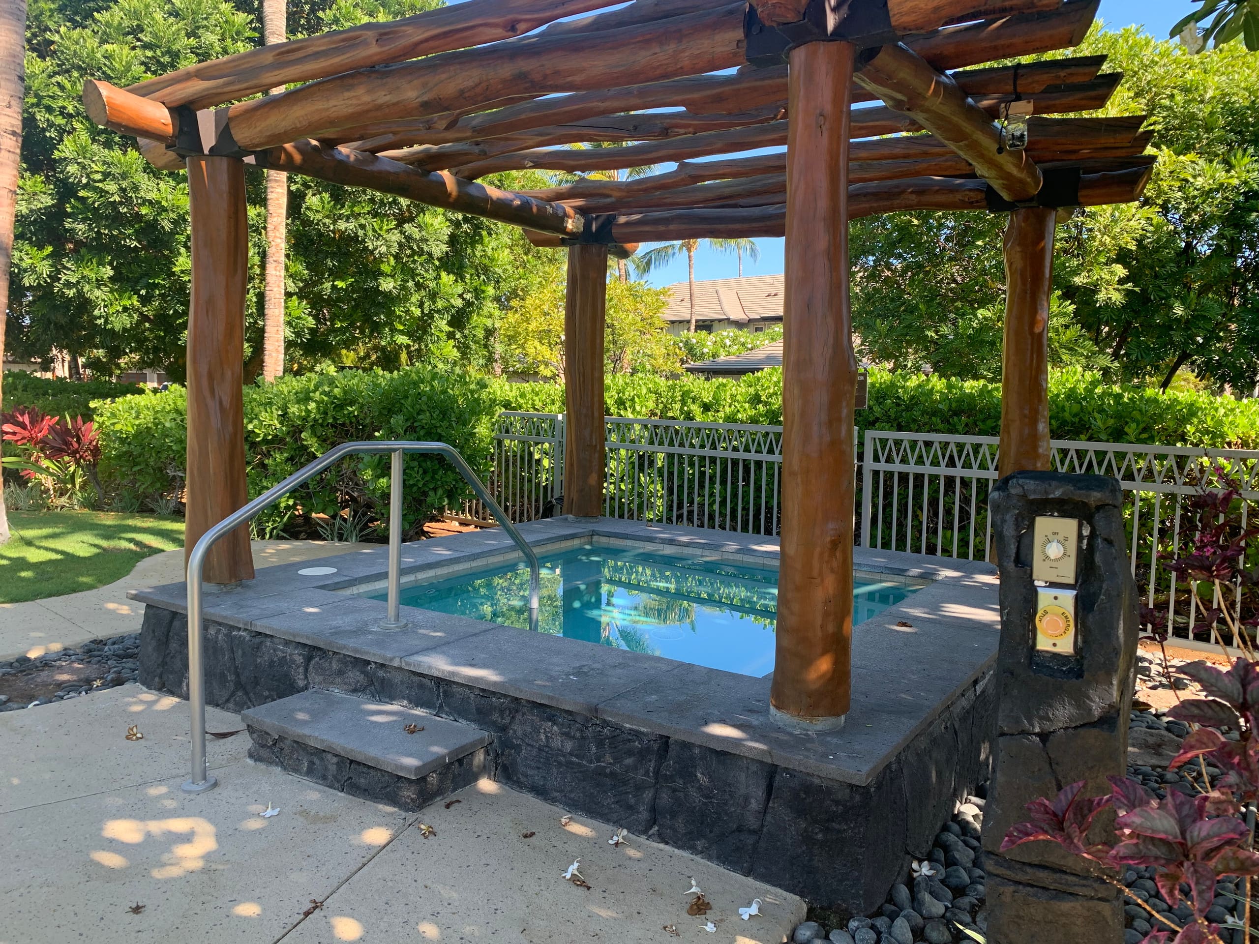 Condo in Waimea · ★4.83 · 2 bedrooms · 4 beds · 2 baths - Image 23