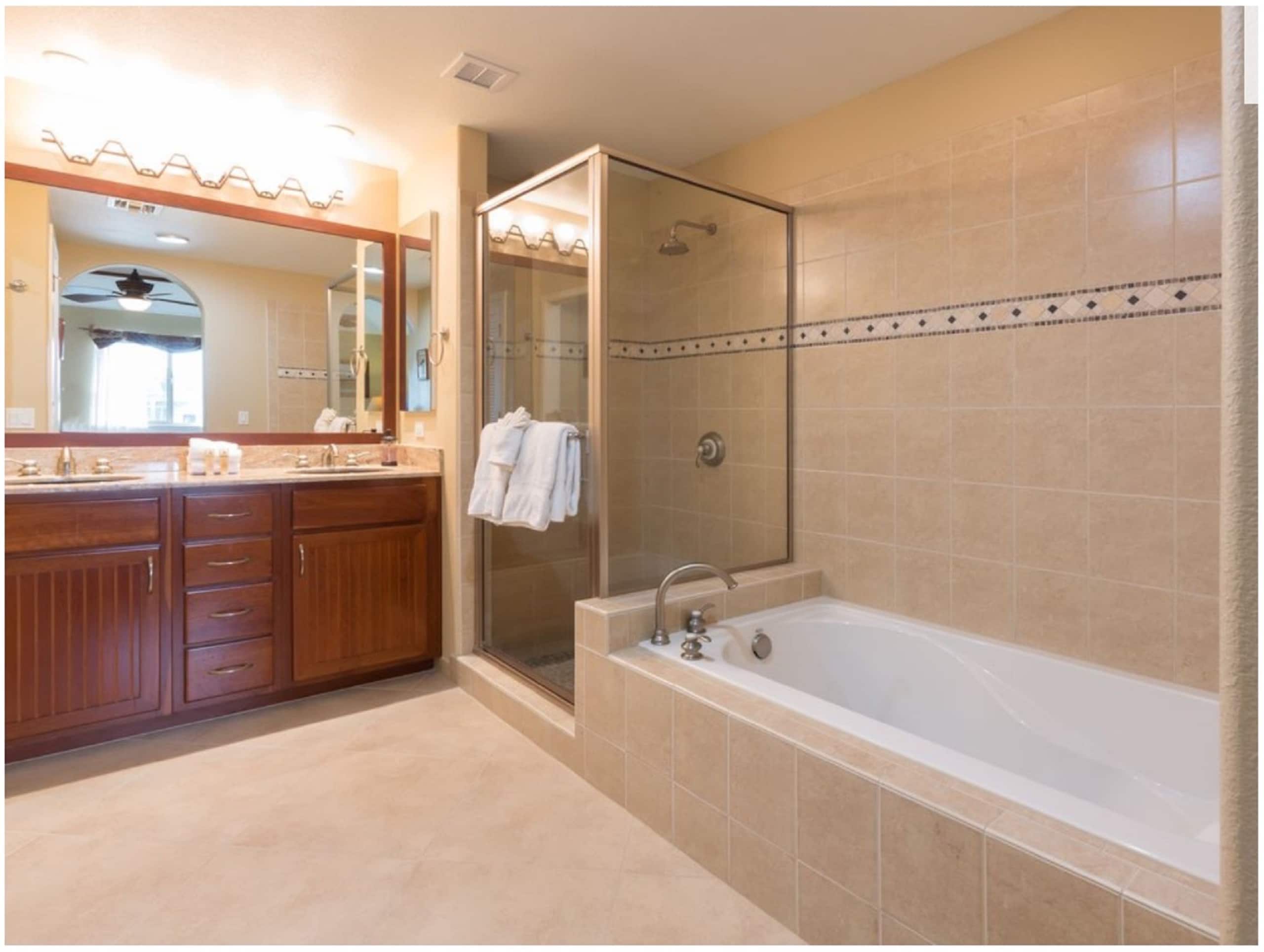 Condo in Waimea · ★4.83 · 2 bedrooms · 4 beds · 2 baths - Image 13