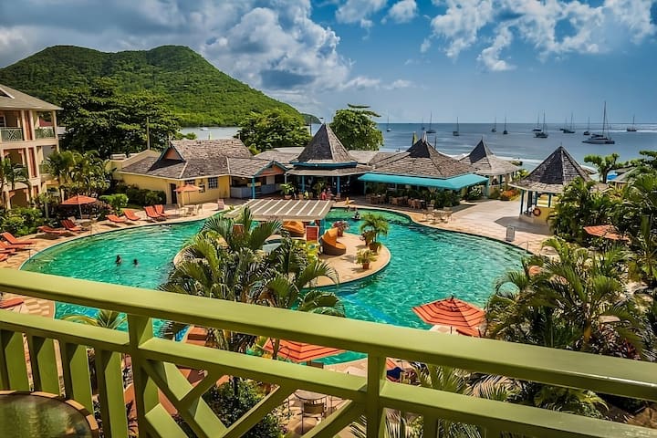 Chic & Cozy Villa Stay! Outdoor Pool, Free Parking - Rodney Bay
