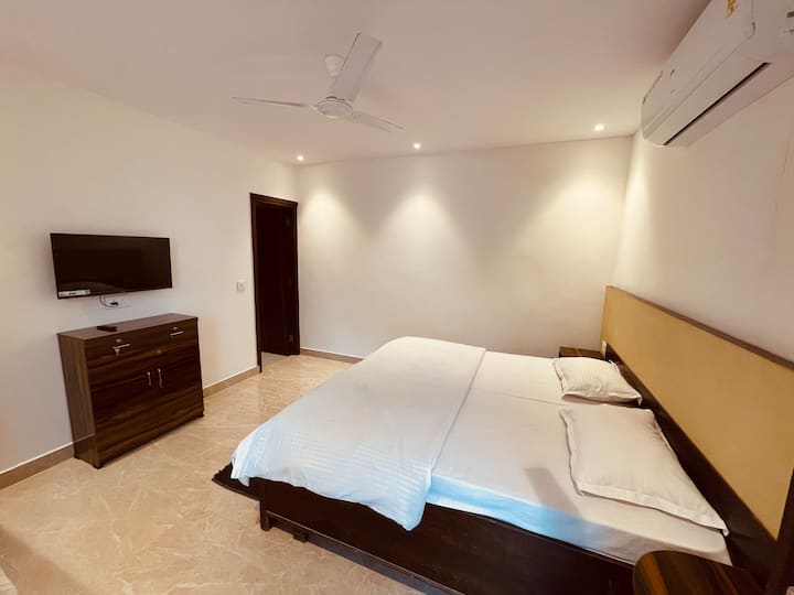 غرفة النوم 2