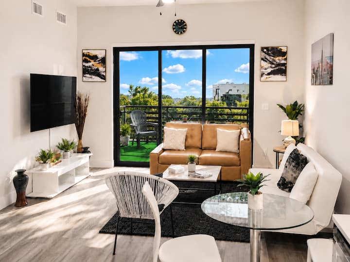 Bigfamily Lux 2br/2ba Near Downtown | Sleeps 8 - West Palm Beach, FL