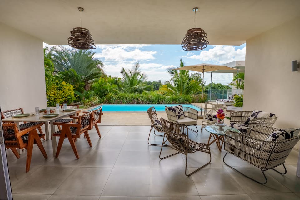 ELOMY VILLA — photo 1
