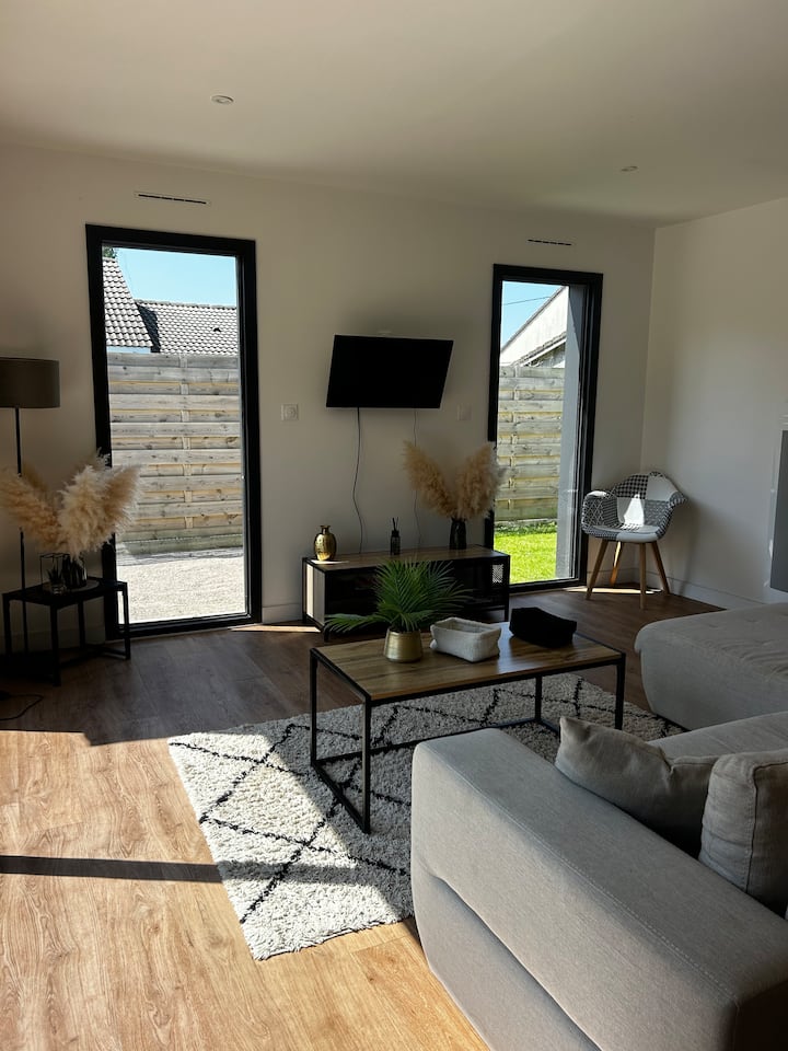 New wooden house, terrace & quiet, 5 minutes from Berck