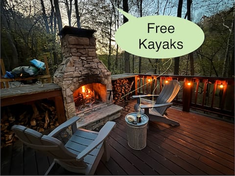 River Loft Cabin w Free Kayaks