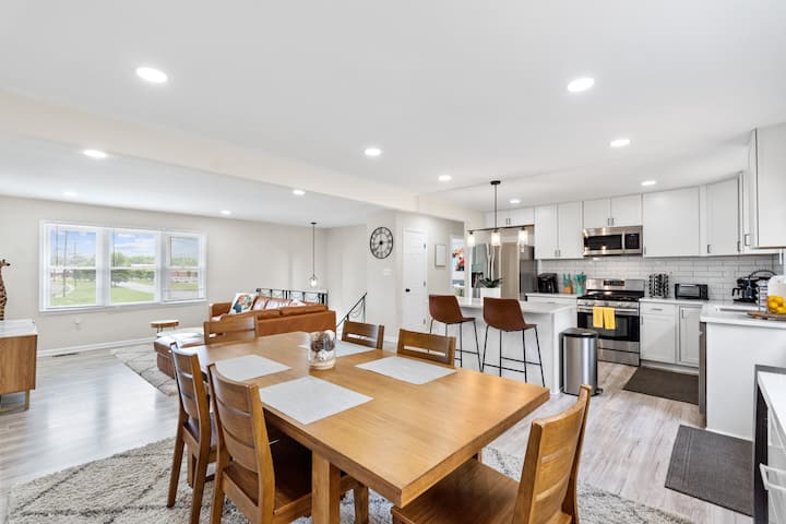 5 BEDR, Inground Pool+Billiard Table, Close To D.C