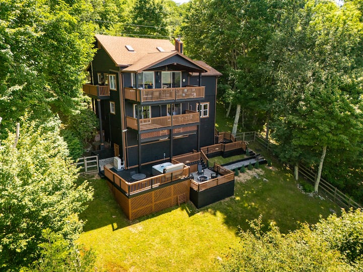 3mi To Beech Mtn Ski + Hot Tub, Views - Sugar Mountain, NC