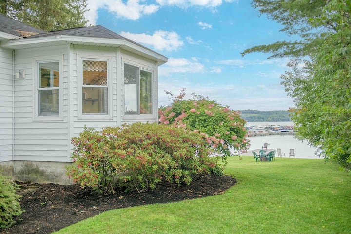 Home On Skaneateles Lake With Dock & Near Marina - 카유가 호