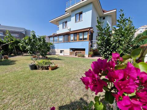 3 Floor  Villa With Private Entrance