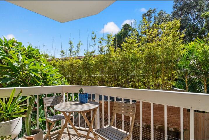 Sun-kissed Bondi Beach Oasis! gallery image 4