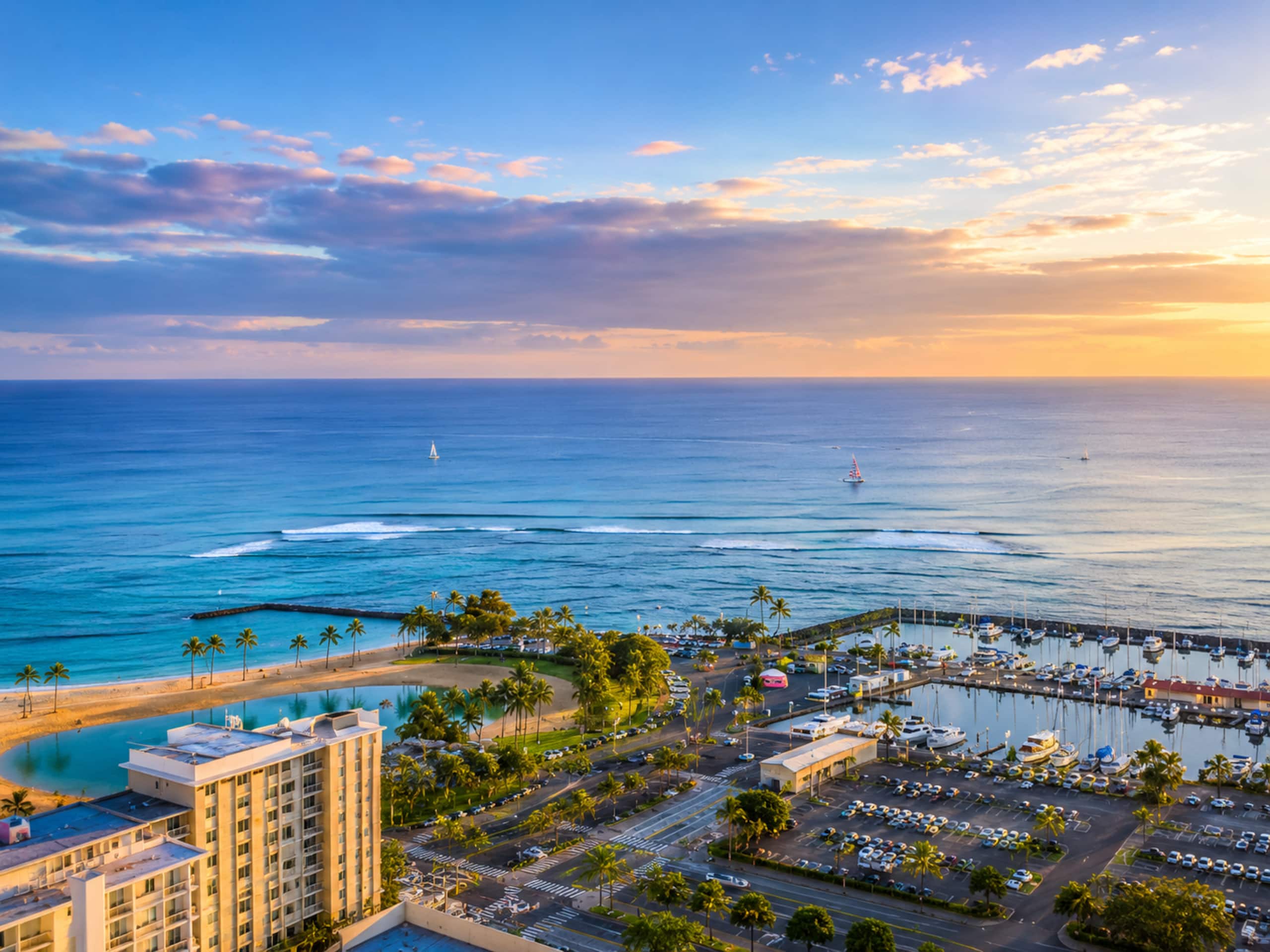 Condo in Honolulu · ★4.87 · 1 bedroom · 2 beds · 1 private bath - Image 6