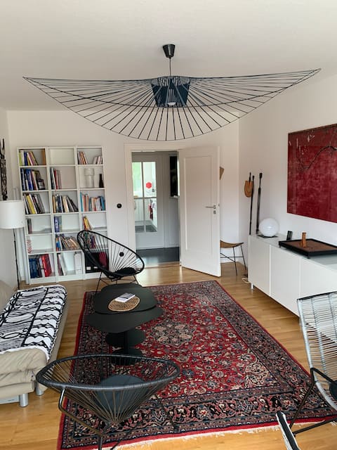 Successful Airbnb property: 3-room southern Charlottenburg, quiet and bright in Charlottenburg