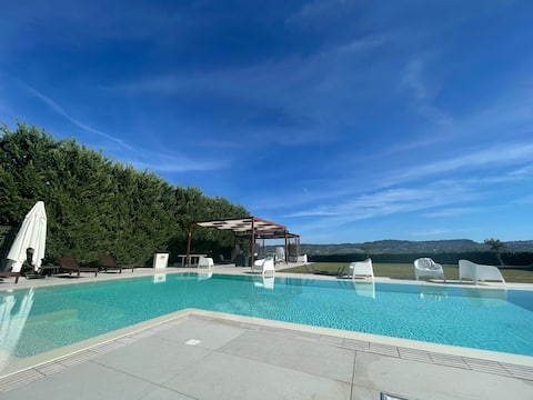 villa canulla (detached villa with swimming pool)