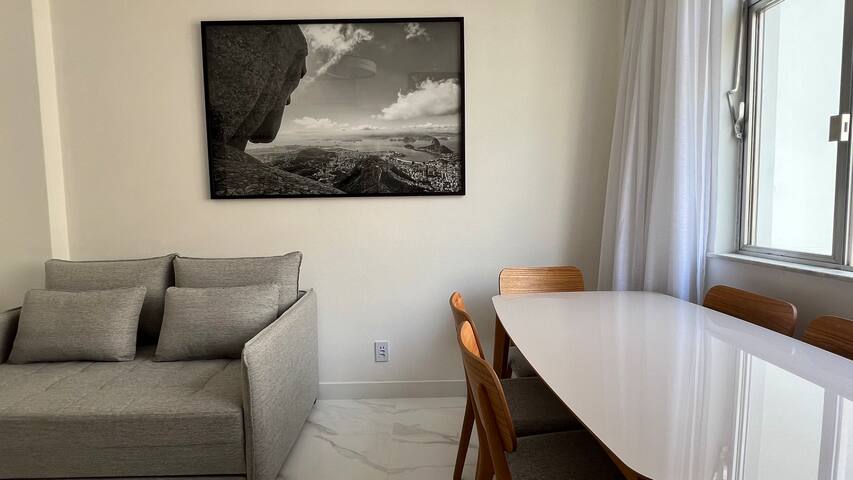 Fm28-Copacabana Petit Palace gallery image 2