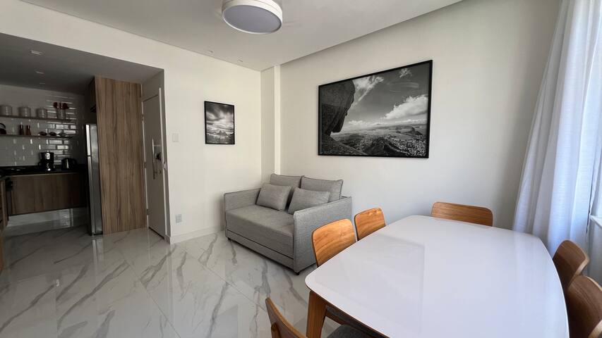 Fm28-Copacabana Petit Palace gallery image 3