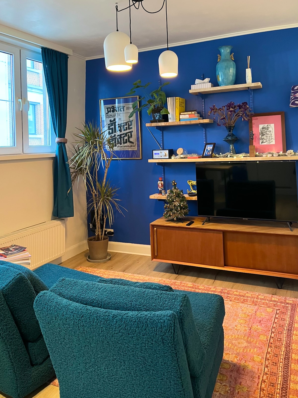Successful Airbnb property: Colourful & cosy studio in trendy 'South' in Antwerpen