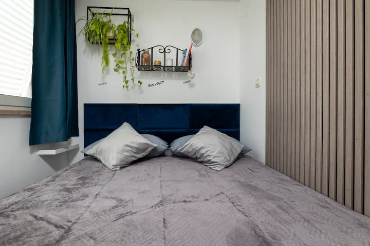 Schlafzimmer 2