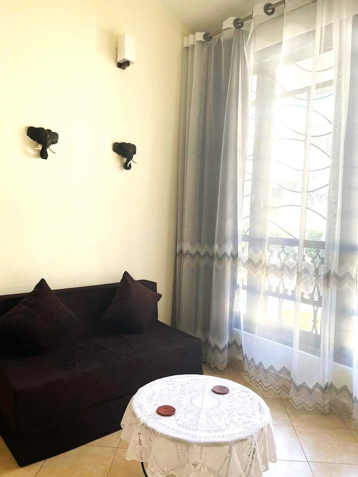 Living room 2 image 2