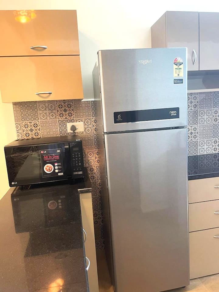 Full kitchen image 6