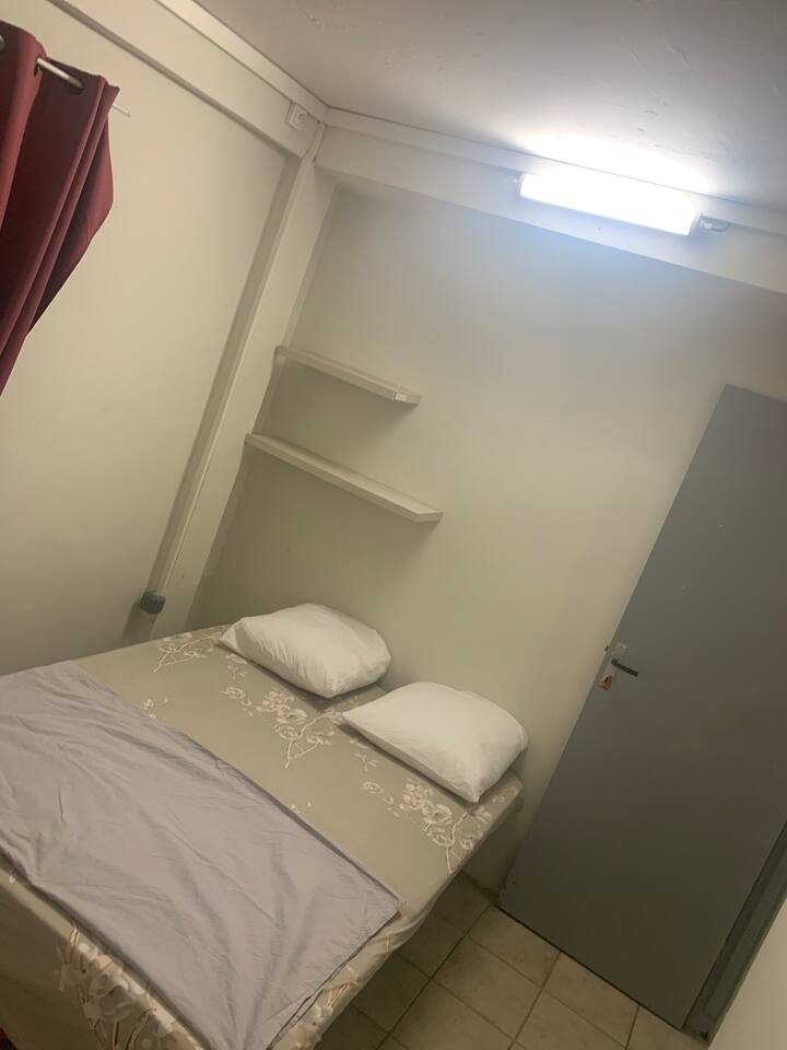 غرفة النوم 1