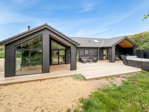 "Edmond" - 995m from the sea by Interhome