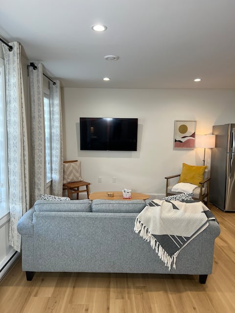 Popular Airbnb listing: Modern Ground-Floor Suite - Downtown (Unit 36) in Cossit Heights