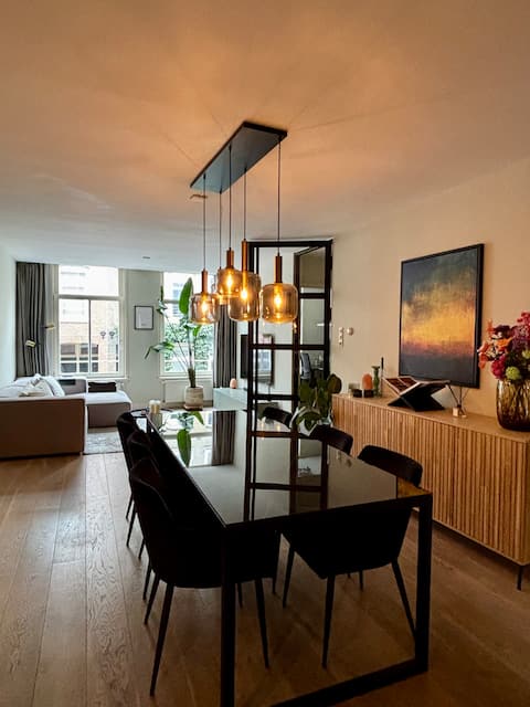 Popular Airbnb listing: Luxury apartment at very central spot in De Pijp in Oude Pijp