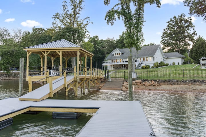 Lakefront Living-game Room, Pets, B-ball Hoop - Davidson, NC