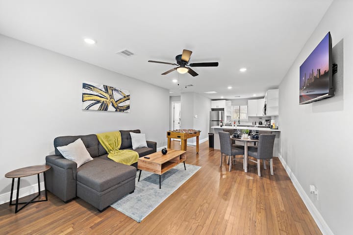 Nr Zoo, Med Center Comfy Apt | Fire Pit Games Bbq - Houston, TX