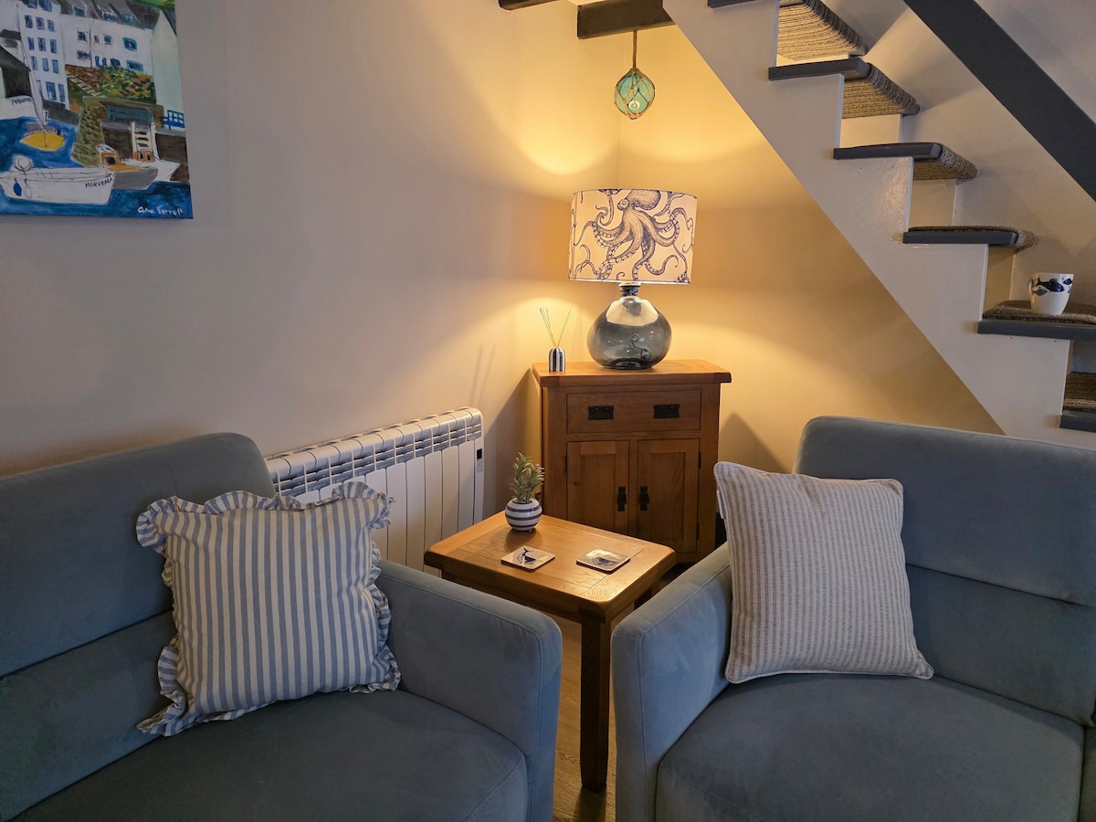 Top performing Airbnb: Morvena, Fisherman's Cottage close to Harbour in Polperro