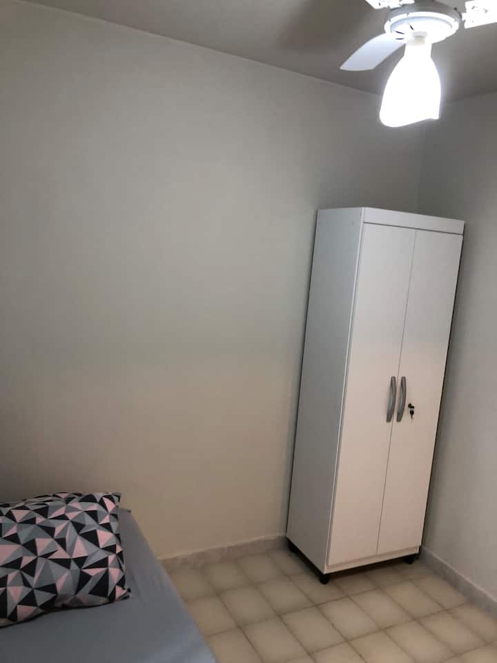 Dhomë gjumi 4