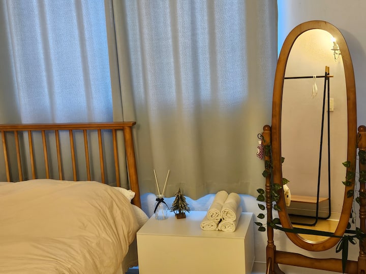 Kitanda cha malkia, godoro la mpira wa malkia