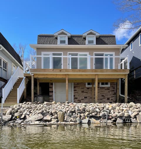 Checkered Duck on Waneta Lake