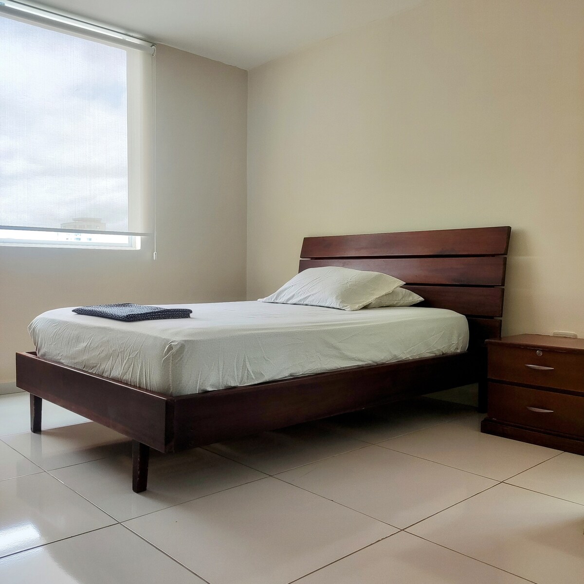 საძინებელი 1