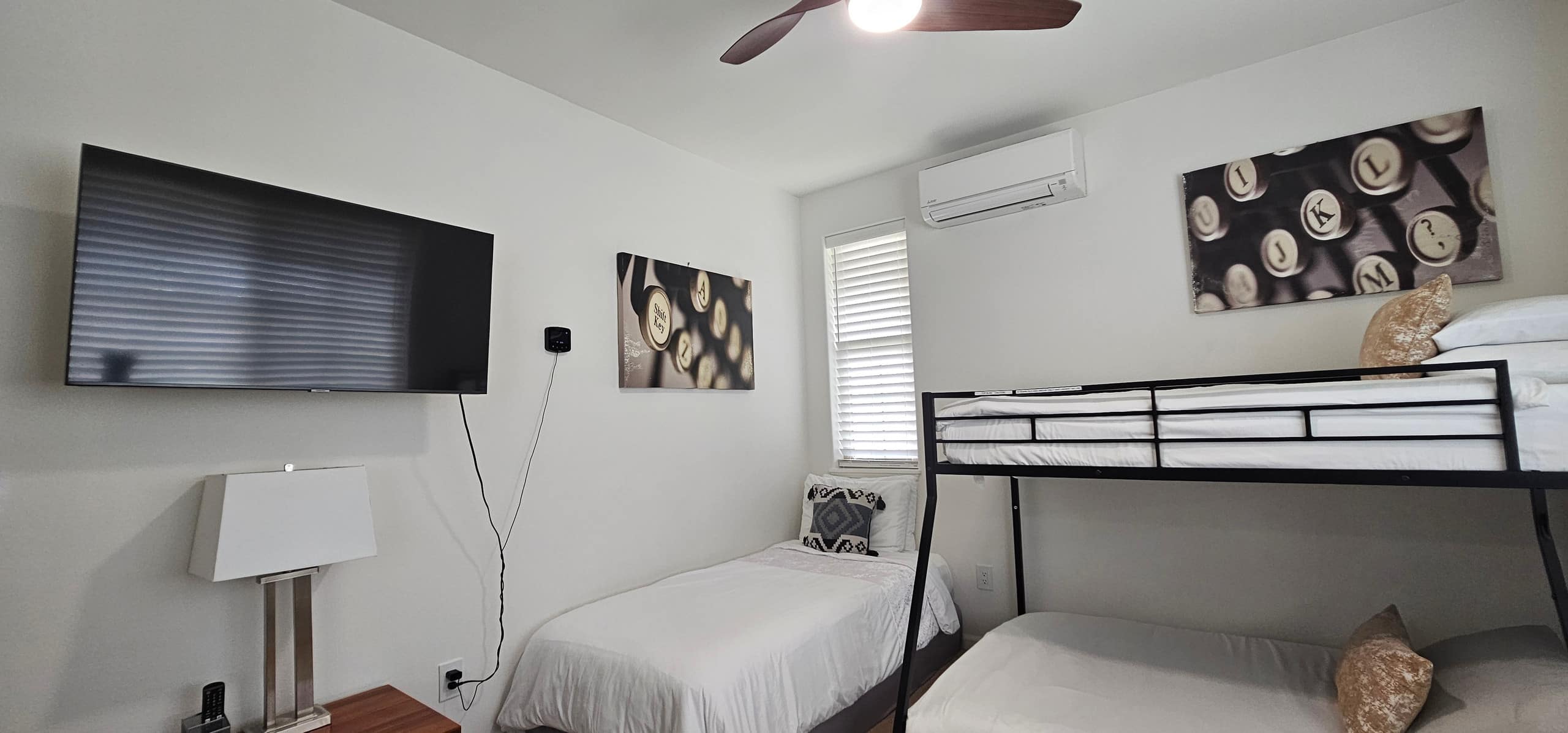 Home in Waianae · ★4.99 · 3 bedrooms · 6 beds · 2 private baths - Image 59