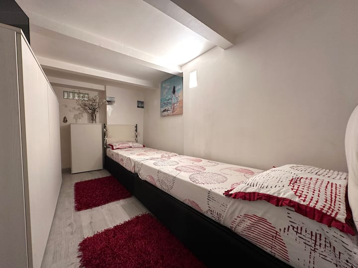 غرفة النوم 2