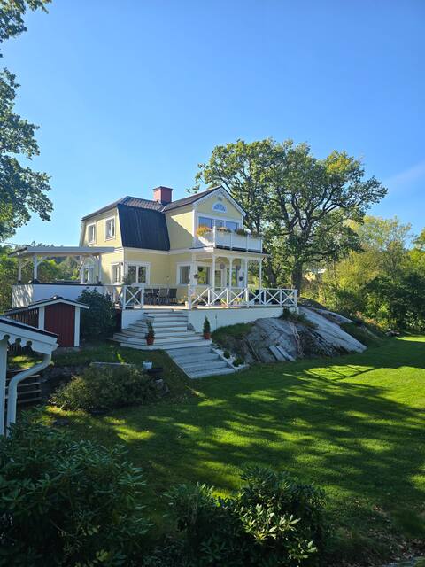 Amazing seafront house near Vaxholm