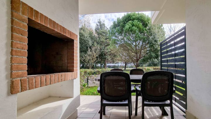 Appartement Moderne Avec Grande Piscine Et Parking - Bibione