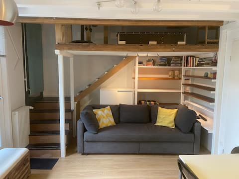 Top Airbnb: Charming mezzanine loft near Paris - 4PAX à Aubervilliers
