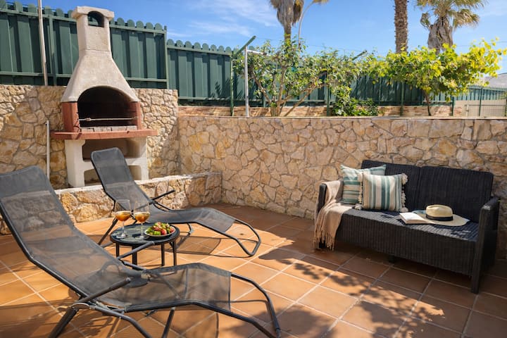 Casa Peixinhos By Calyferias- Terrasse & Bbq - アルブフェイラ